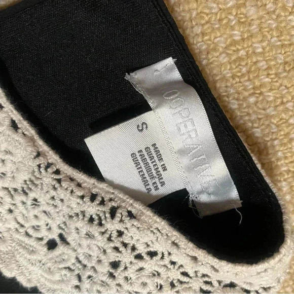 Urban Outfitters Jumpsuit Shorts Black with Lace Collar Women’s Small - Picture 9 of 9